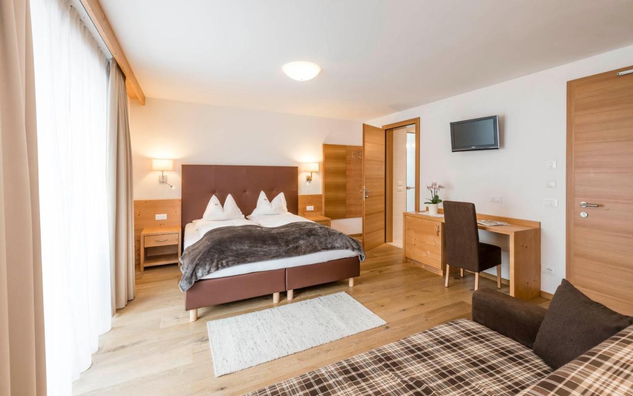 Stoa - Elegant & Romantic Guest House - "Adults Only" San Vigilio Di Marebbe Luaran gambar